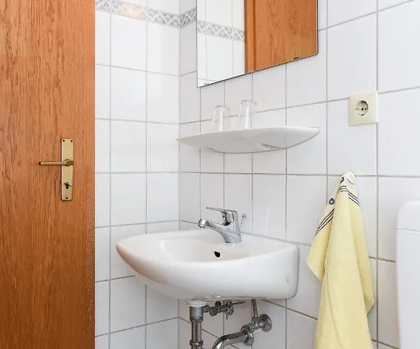Hotel-pension Janssen - Gaestehaus Huus An't Deep 3* 纽哈灵吉塞尔