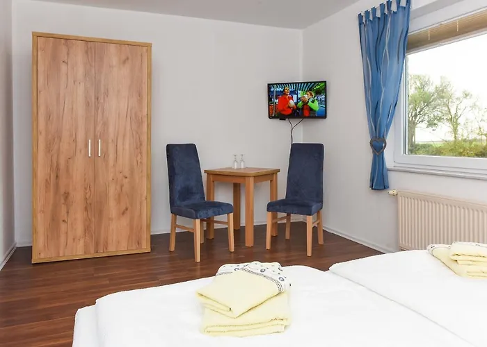 Hotel-pension Janssen - Gaestehaus Huus An't Deep 招待所 3*